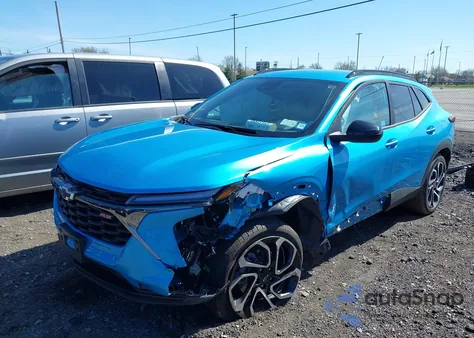 2025 Chevrolet Trax Fwd 2Rs z USA, uszkodzony, nr VIN KL77LJEP3SC111433